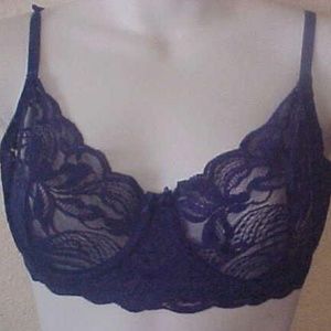 VICTORIA SECRET PURPLE LACE SOFT CUP DEMI BRA 32D